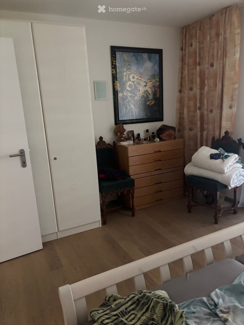 {"type": "Bedroom", "objects": ["chair", "stool", "stool", "stool", "stool", "stool", "stool", "stool", "stool", "stool", "stool", "stool", "stool", "stool", "stool", "stool", "stool", "stool", "stool", "stool", "stool", "stool", "stool", "stool", "stool"