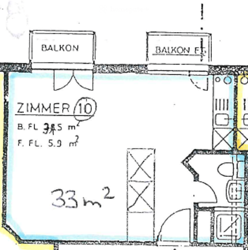 Floor plan showing a room labeled 'ZIMMER (10)' with dimensions33 m², BFL3.95 m², FFL 5.0 m², and two balconies labeled 'BALKON' and 'BALKON F.'