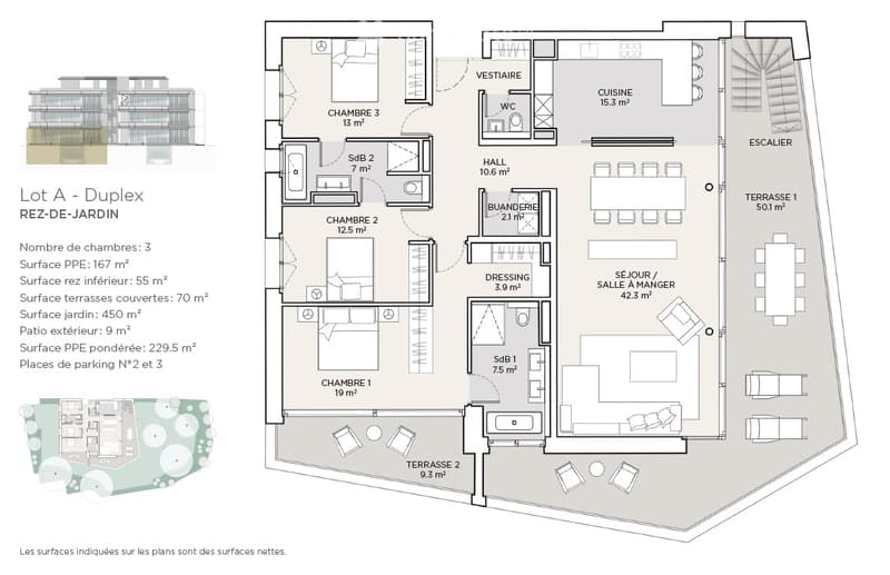 Floor plan of a duplex apartment with three bedrooms, a living/dining area, kitchen, bathrooms, and two terraces.