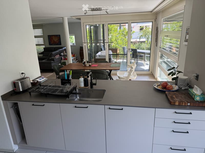 Küche Blick ins Esszimmer /Kitchen view into dining area