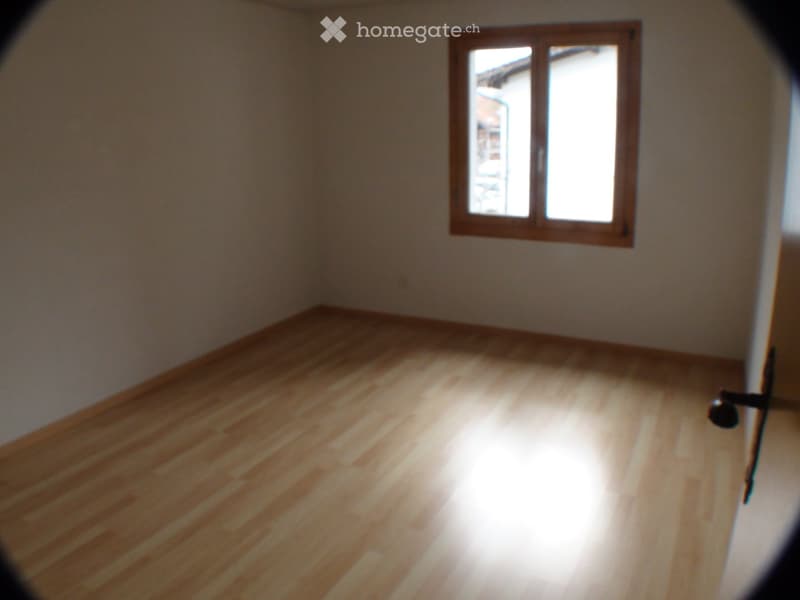 empty room, wooden floor, white walls, window, door