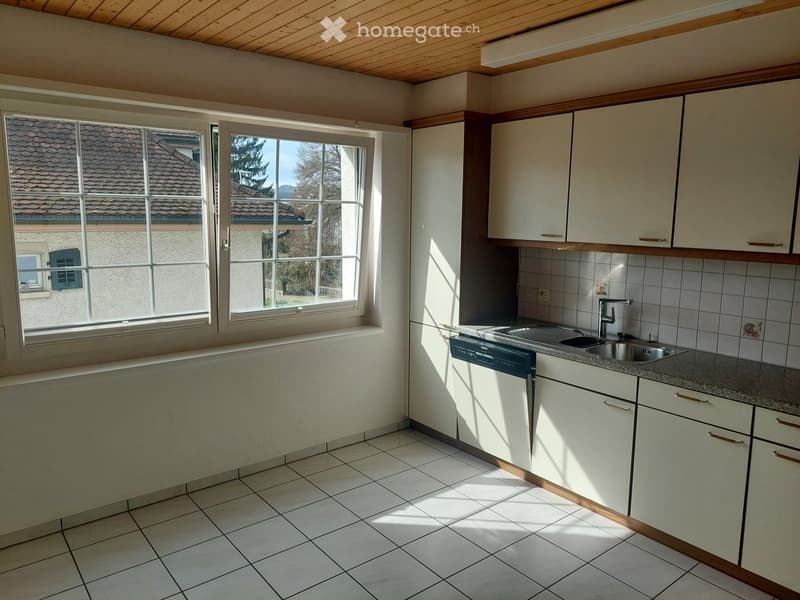 Helle und grosszügige Wohnung im Dorfkern von Seengen (7)
