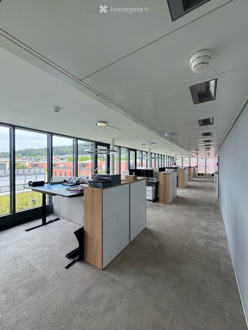 Moderne, helle Büroräumlichkeiten in Pfäffikon SZ – ab 1. Dezember 2026 (2)
