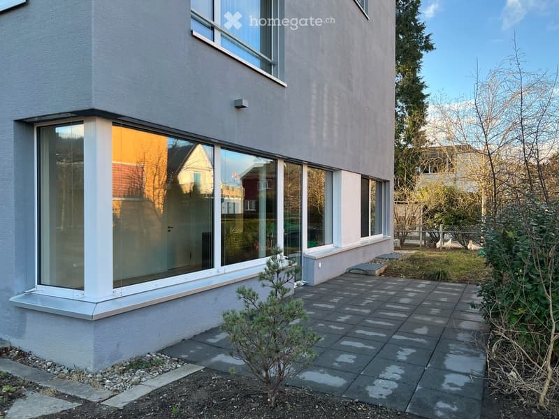 Modernes Wohnen im Grünen mit Gartensitzplatz (5)