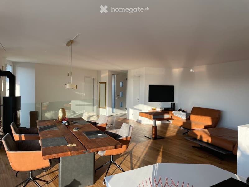 Terrassenhaus an bester Hanglage - perfekt für Familien (1)