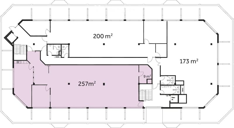 Floor plan of a large building with multiple rooms and areas, including a large central space (257 m²), a smaller room (200 m²), and additional smaller rooms (173 m² and 9 m²).