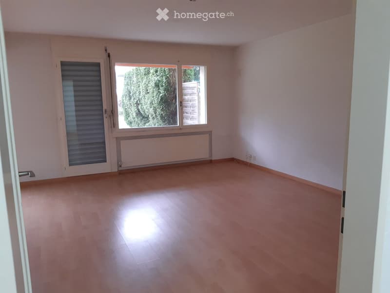 Wohnen mit Türe zum Sitzplatz