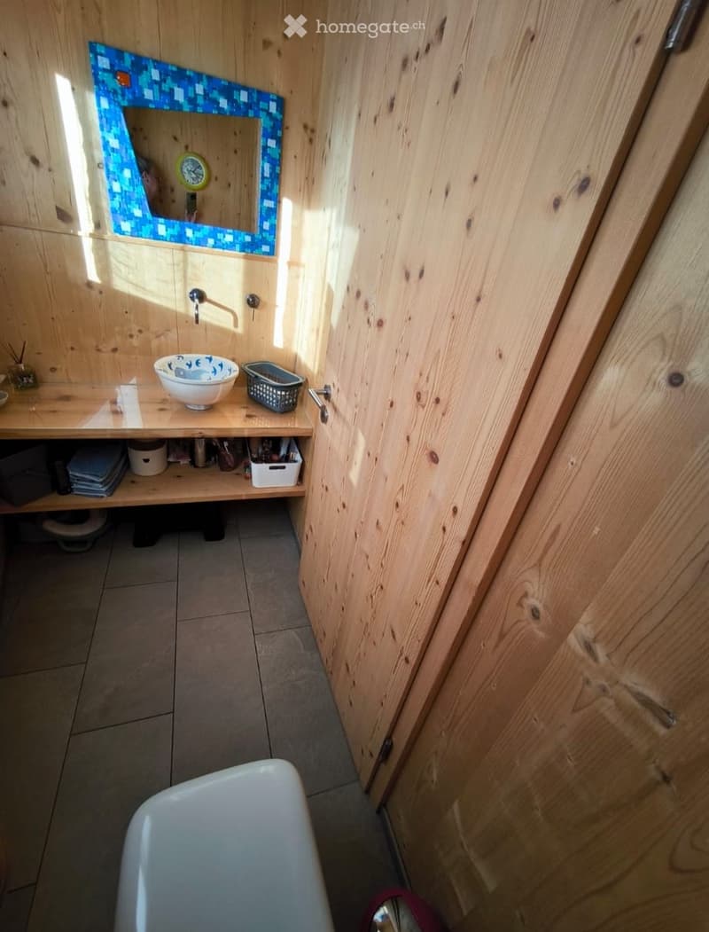 {"type": "Bathroom", "objects": ["sink", "mirror", "faucet", "faucet", "faucet", "faucet", "faucet", "faucet", "faucet", "faucet", "faucet", "faucet", "faucet", "faucet", "faucet", "faucet", "faucet", "faucet", "faucet", "faucet", "faucet", "faucet", "fau