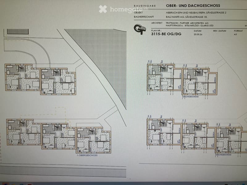 Architectural floor plan showing upper and roof levels of a building, including multiple rooms, staircases, and structural details.