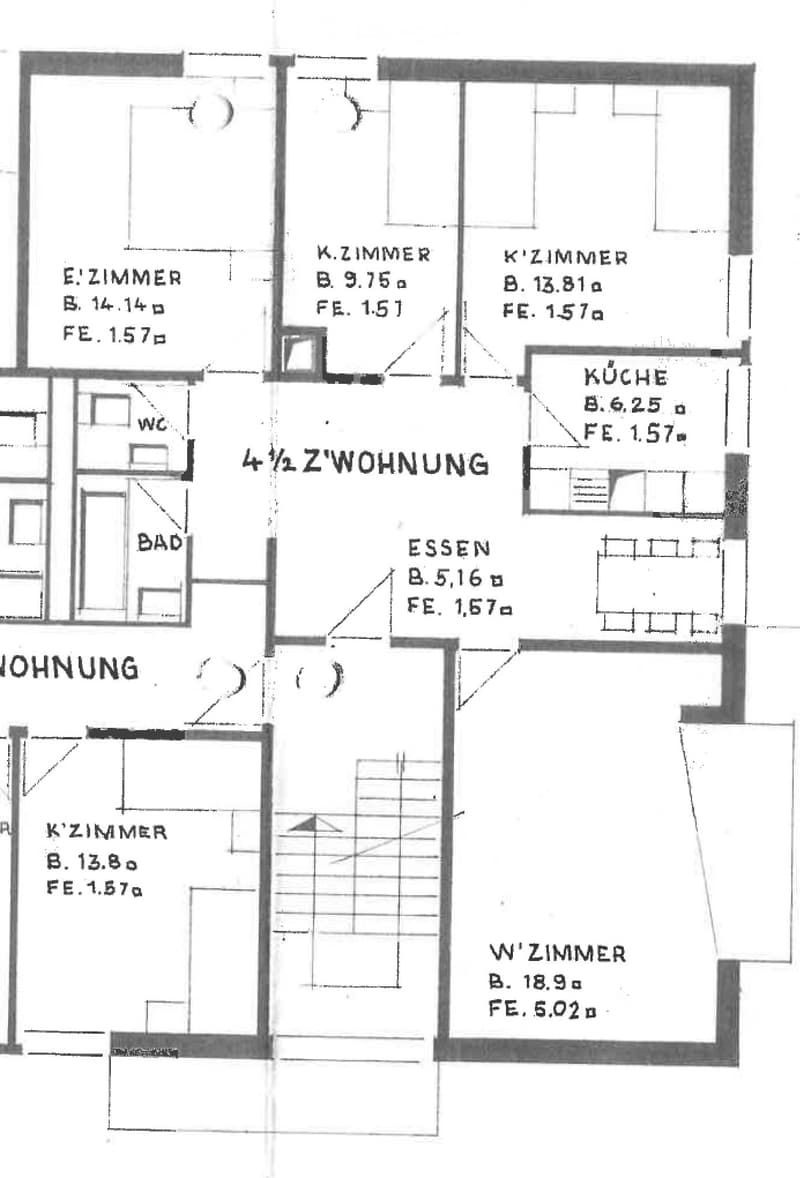 Floor plan of a 4.5-room apartment with labeled rooms including E-Zimmer, K-Zimmer, K’Zimmer, Küche, Essen, Bad, and W’Zimmer, with dimensions and floor elevations indicated.