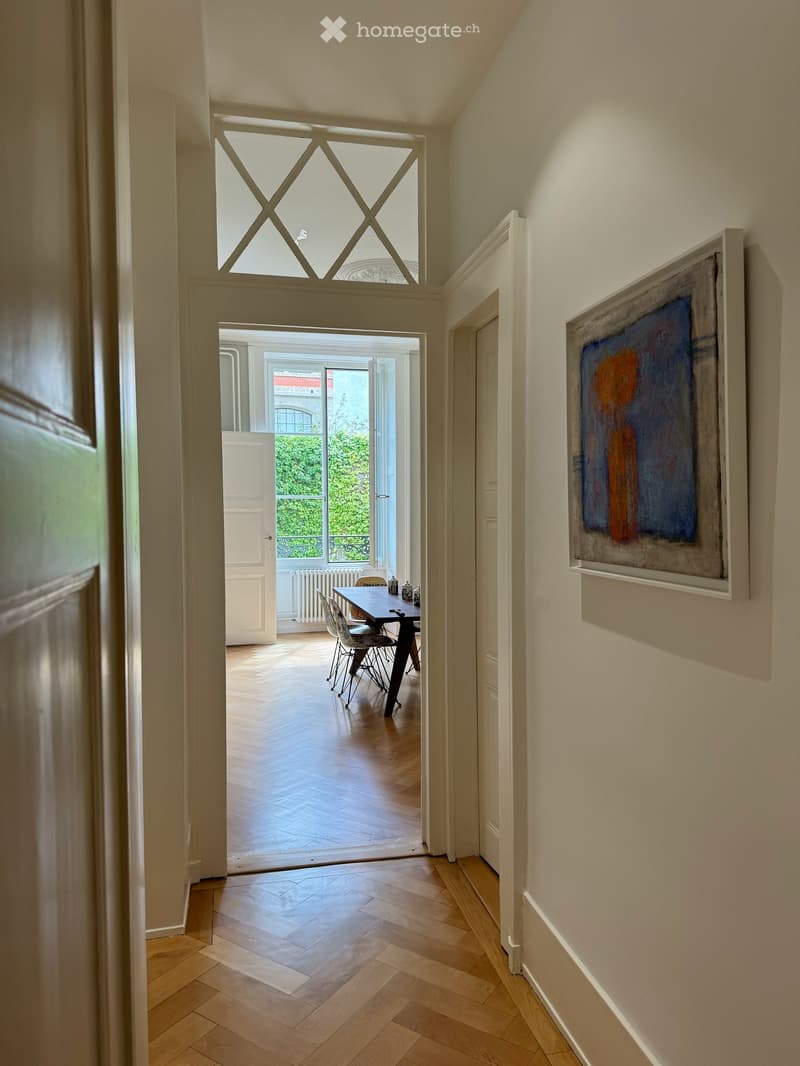Beautiful period apartment in the heart of Old Town (2)