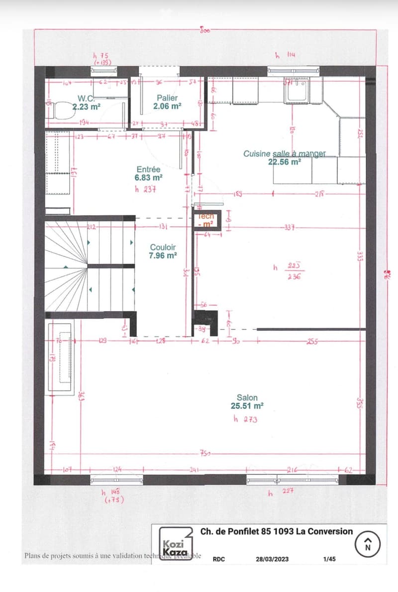 Floor plan of a residential space showing a bathroom, entrance, living room, kitchen-dining area, and hallway with labeled dimensions and heights.