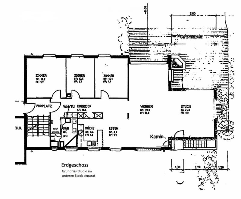 Floor plan of a studio apartment on the ground floor, featuring a living area, kitchen, dining area, bathroom, and separate entrance area.