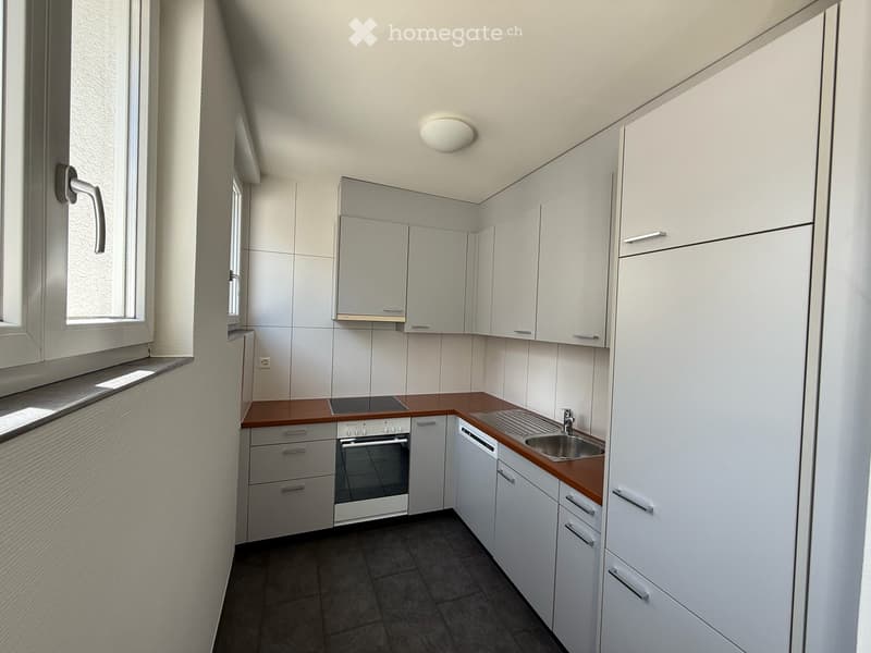 Helle 2.5-Zimmer-Wohnung in gepflegtem Zweifamilienhaus (5)
