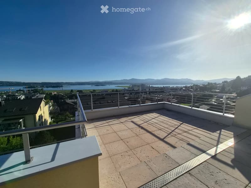Exklusive Attika-Maisonettewohnung mit traumhaftem Seeblick (8)