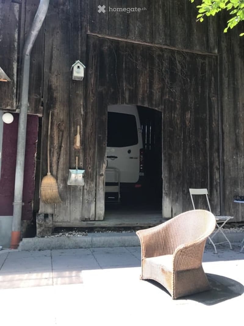 Liebhaberobjekt direkt am Bach mit grossem Garten, Scheune und eigenem Badeplatz (20)