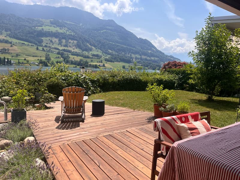 Nachmieter gesucht: 5.5-Zimmer-Architektenhaus mit Panorama-Seesicht, Badesteg und Südterrasse (1)