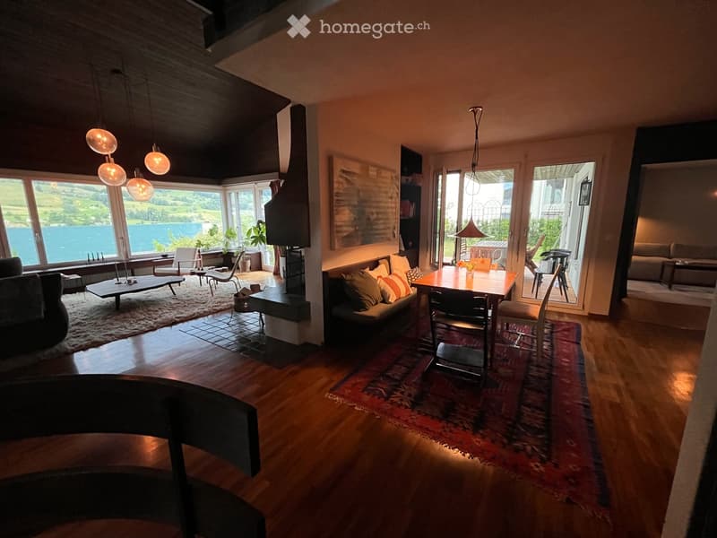 Nachmieter gesucht: 5.5-Zimmer-Architektenhaus mit Panorama-Seesicht, Badesteg und Südterrasse (3)