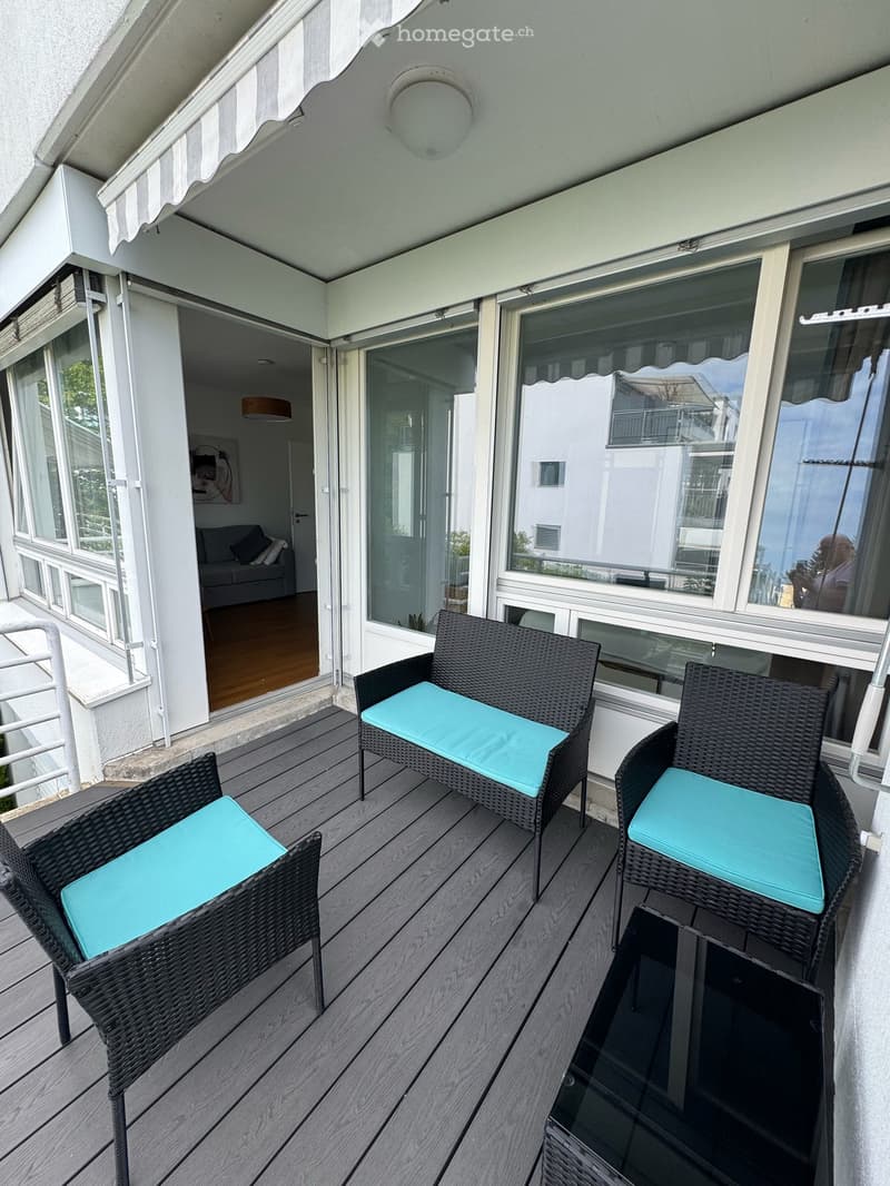 Helle 3.5-Zimmer-Wohnung mit Balkon und schöner Aussicht in Zürich-Witikon,teils mobiliert. (19)