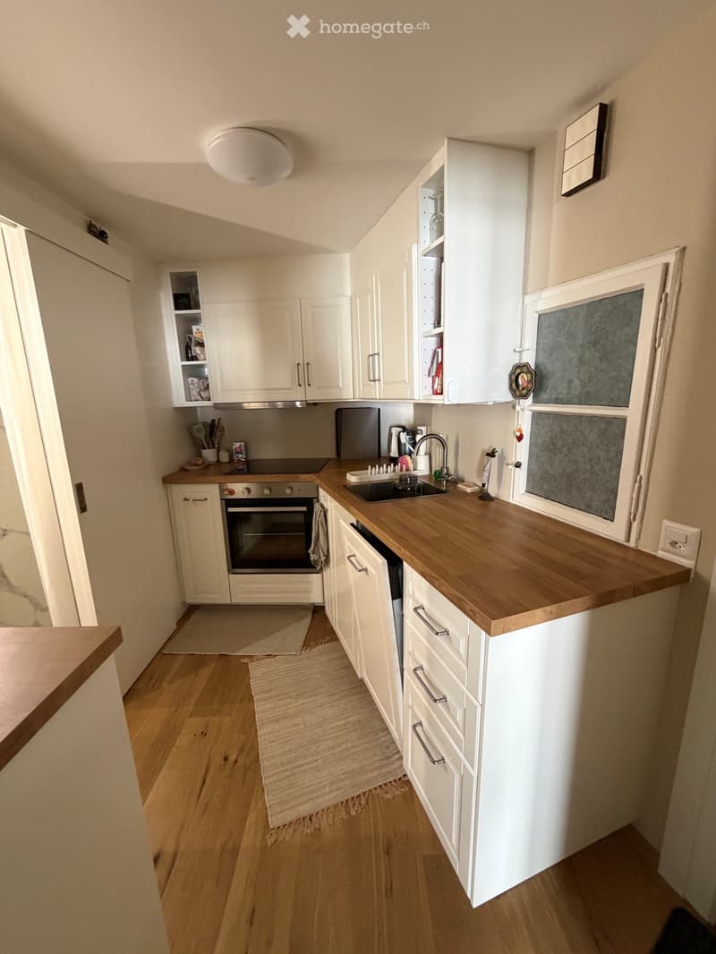 Charmante, teilmöbilierte 2.5-Zimmer-Wohnung mitten in der Aarauer Altstadt (5)
