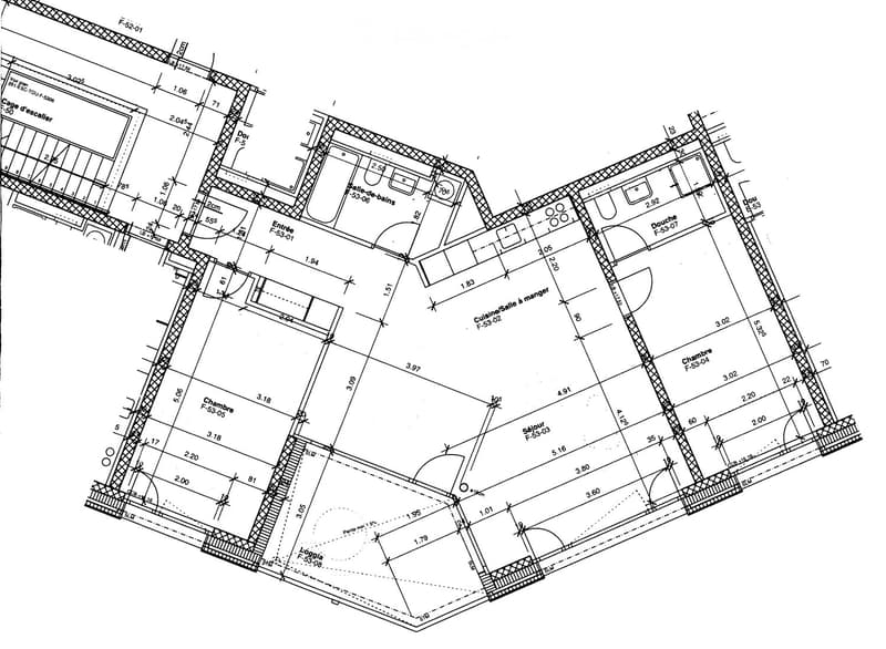 Living room, kitchen, 3 bedrooms, 2 bathrooms, storage room, balcony, stairs