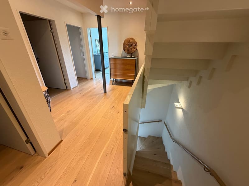 Geräumiges 6.5-Zimmer-Reihenhaus zu vermieten/Spacious 6.5-Room Row House for Rent (12)