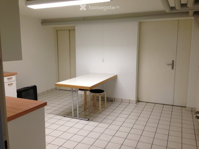 Einzelzimmer in 4.5 Zimmerwohnung (4)