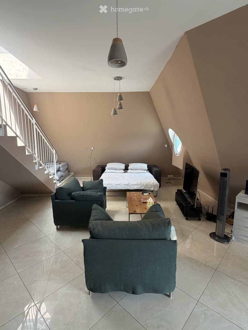 Elegante 2.5-Zimmer-Dachwohnung mit 34 m2 Dachterrasse an der Hottingerstrasse in Zürich (5)