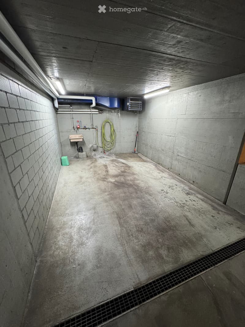 Tiefgarage in Erlenbach ZH (monatlich kündbar) (3)