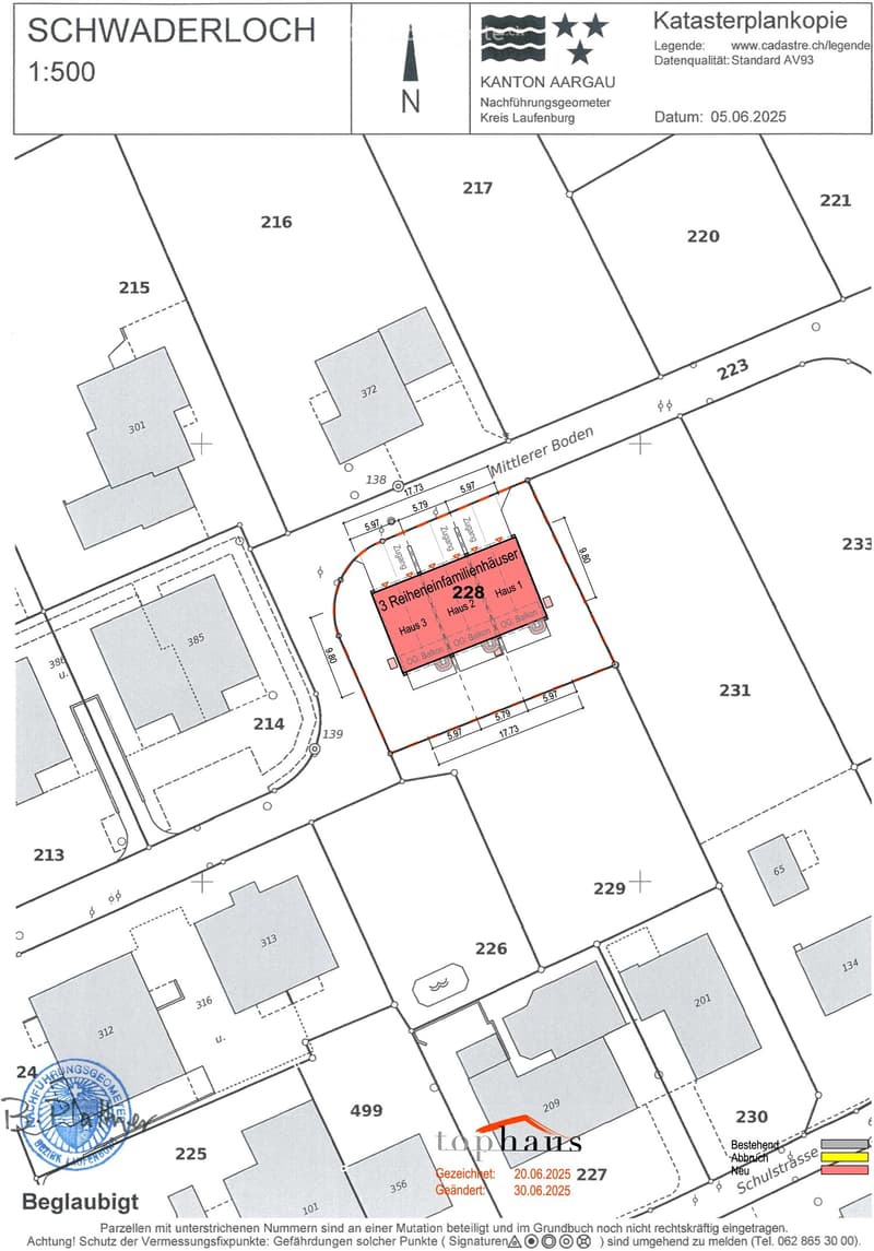 Floor plan of a residential area showing three family houses (Haus 1, Haus 2, Haus 3) with labeled rooms and measurements, including a balcony and upper floor (OG) areas.