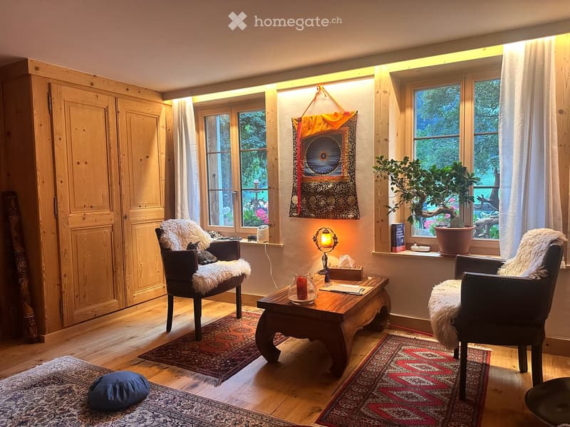 Grand Chalet en vieux bois de Caractère à L'Etivaz – 12 pièces - jardin - 5 places de parc (3)