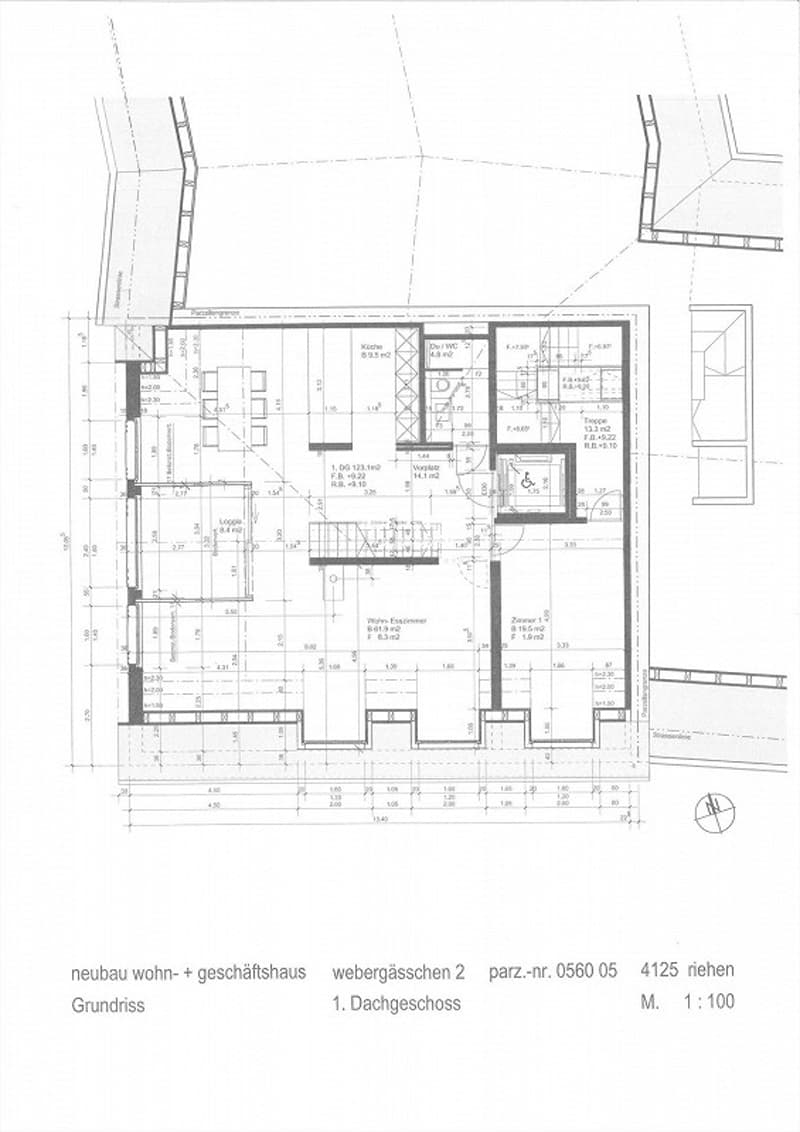 Ground floor, Dachgeschoss, kitchen, dining room, living room, 3 bedrooms, 2 bathrooms, balcony
