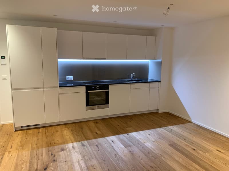 Moderne 3.5-Zimmer-Wohnung in Oftringen – Neubau vom 2020 mit Balkon und schöner Aussicht (3)