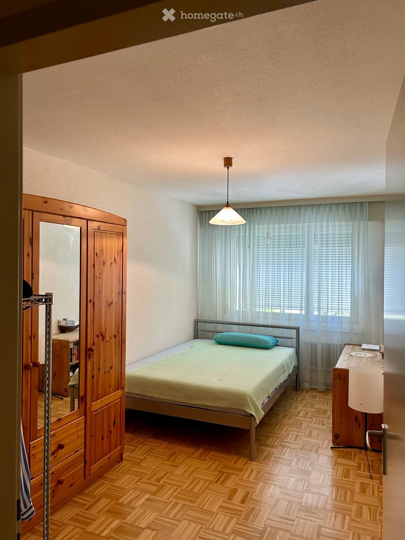 Helle 5-Zimmer-Wohnung mit Balkon an ruhiger Lage zwischen Zürich- und Greifensee (4)