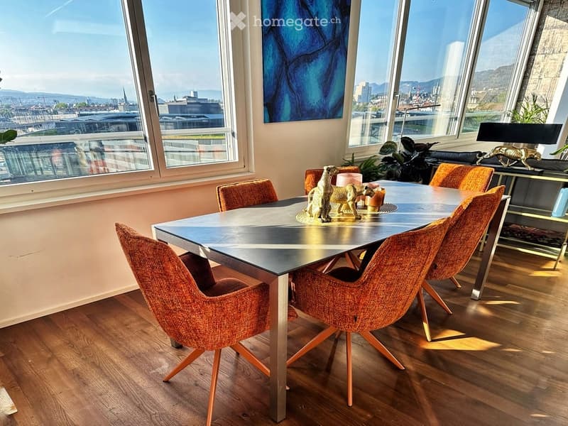 {"visible_features": ["View"], "type": "Furnished Room", "objects": ["dining table", "chairs", "table runner", "table centerpiece", "table runner", "table centerpiece", "table runner", "table centerpiece", "table runner", "table centerpiece", "table runne