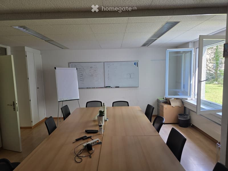 {"type": "Furnished Room", "objects": ["table", "chair", "screen", "screen stand", "screen", "screen stand", "screen", "screen stand", "screen", "screen stand", "screen", "screen stand", "screen", "screen stand", "screen", "screen stand", "screen", "scree