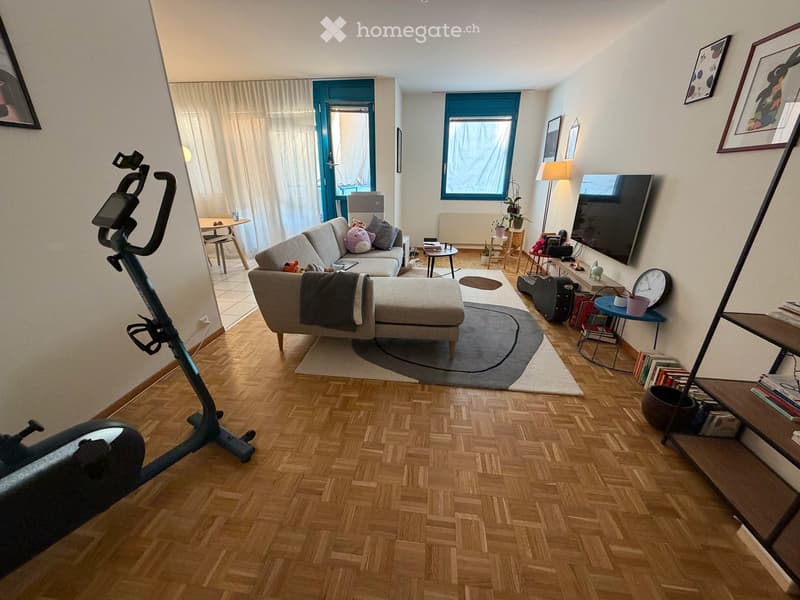 Spacious and bright 4 room apartment with balcony in the heart of Plainpalais (1)