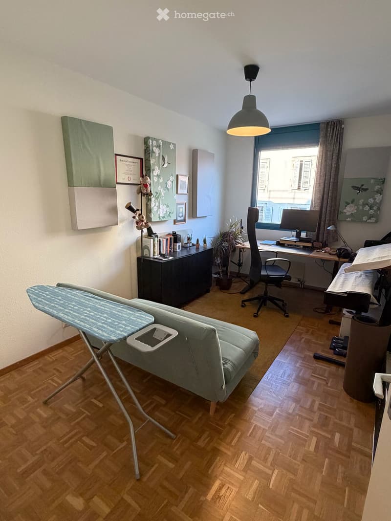 Spacious and bright 4 room apartment with balcony in the heart of Plainpalais (3)