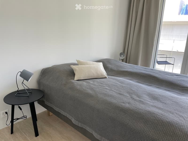 in diesem Schlafzimmer kann das Doppelbett in zwei Einzelbetten geteilt werden. Ein eigener, kleiner Balkon garantiert fürs Wohlfühlen.
