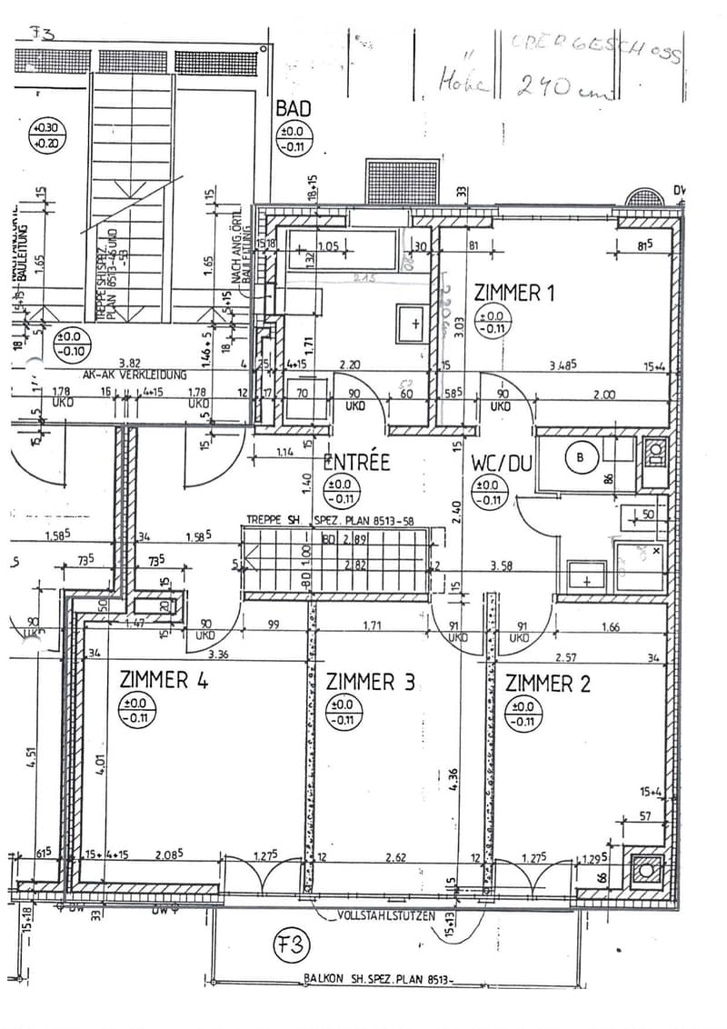 Floor plan showing a layout with labeled rooms including a bathroom, entrance, four bedrooms, and a WC/DU area. Dimensions and measurements are indicated throughout.