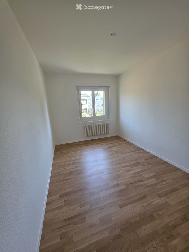 Charmante 3-Zimmer-Altbauwohnung mit Balkon in Zürich-Wollishofen (7)