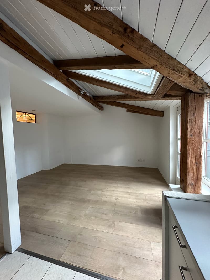 Charmante 3.5-Zimmer-Altbauwohnung im historischen Maienfeld (5)