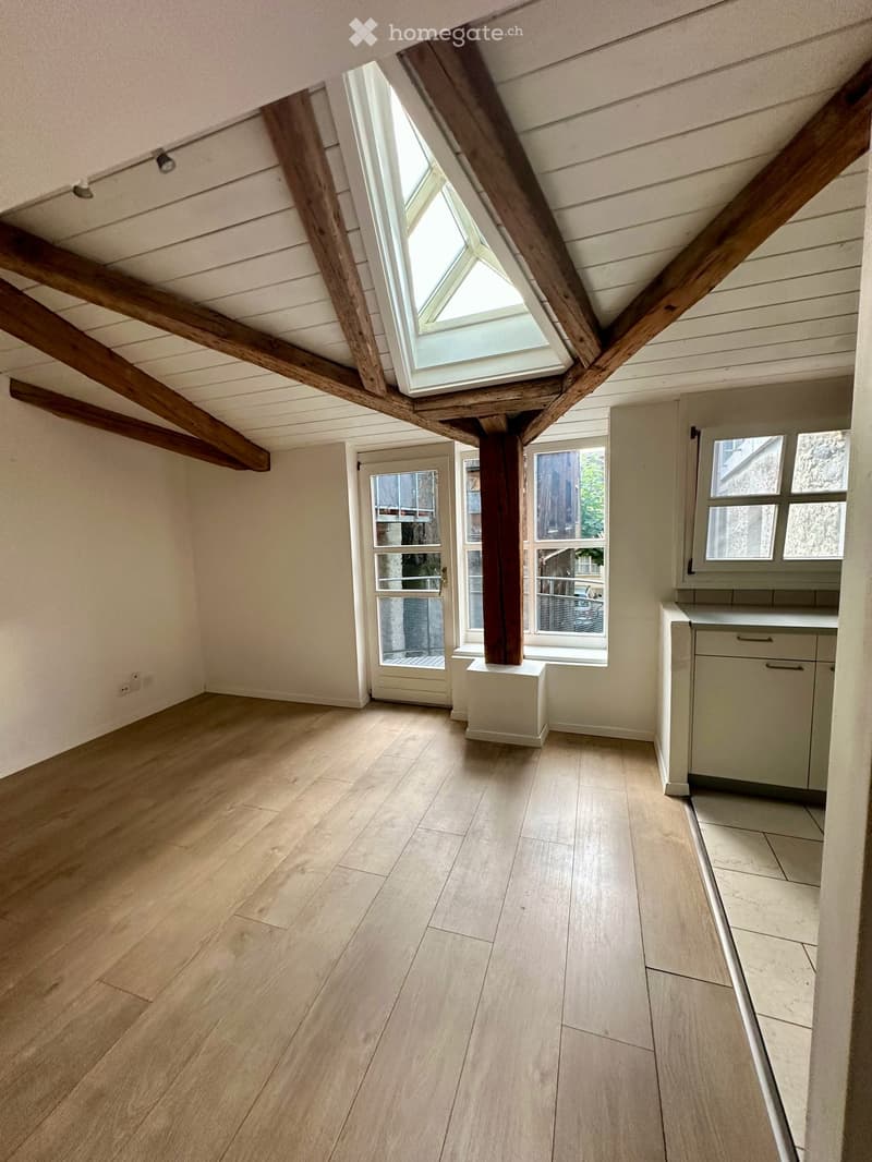 Charmante 3.5-Zimmer-Altbauwohnung im historischen Maienfeld (3)
