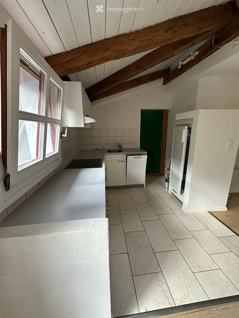 Charmante 3.5-Zimmer-Altbauwohnung im historischen Maienfeld (9)