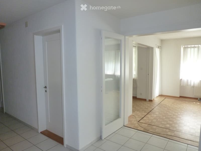 Helle 4.5-Zimmer-Wohnung mit Balkon in Glattbrugg (5)