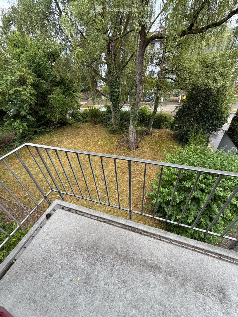 Helle 3-Zimmer-Wohnung mit Balkon an der Regensbergstrasse in Zürich-Oerlikon (4)