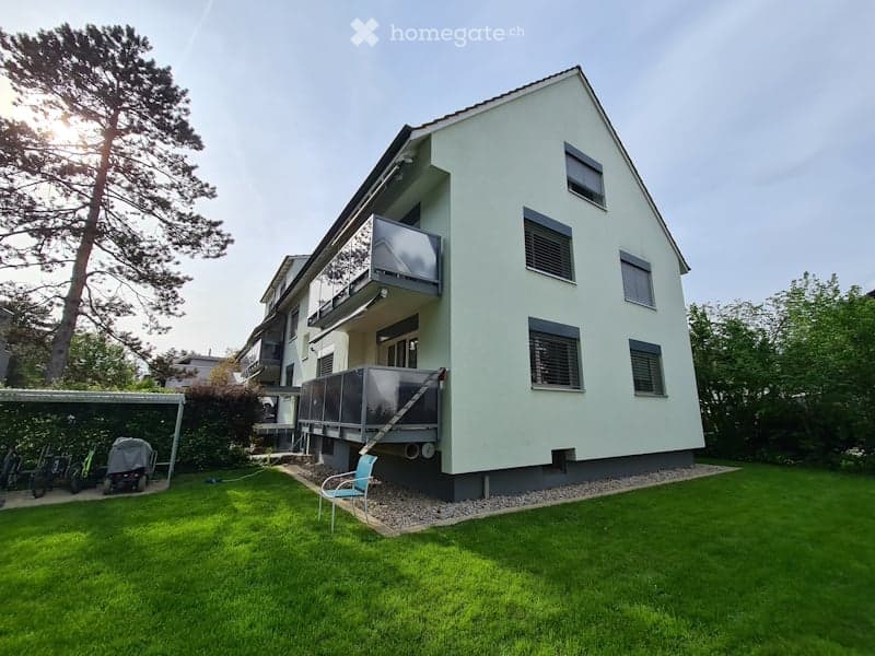 3-5-Zimmer-Wohnung an zentraler Lage in Reinach zu vermieten (6)