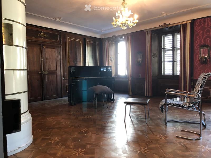 Exklusive 6.5 Zimmer-Wohnung mit historischem Charme in Altdorf UR (8)