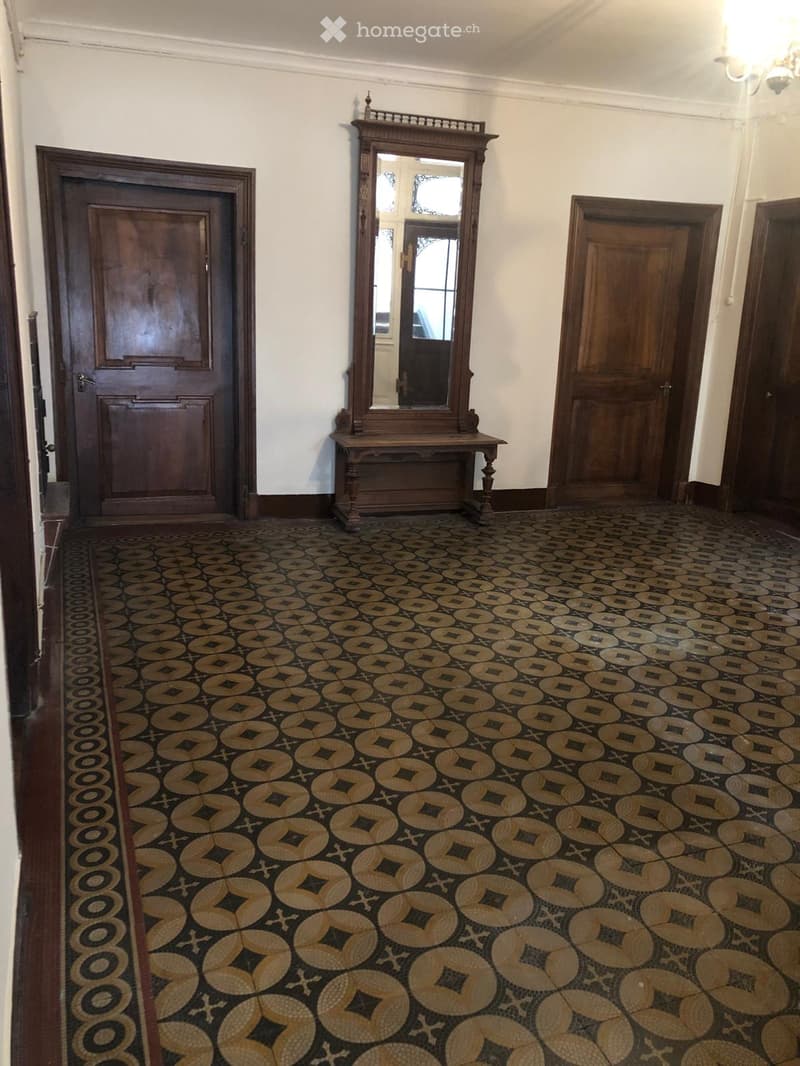 Exklusive 6.5 Zimmer-Wohnung mit historischem Charme in Altdorf UR (5)