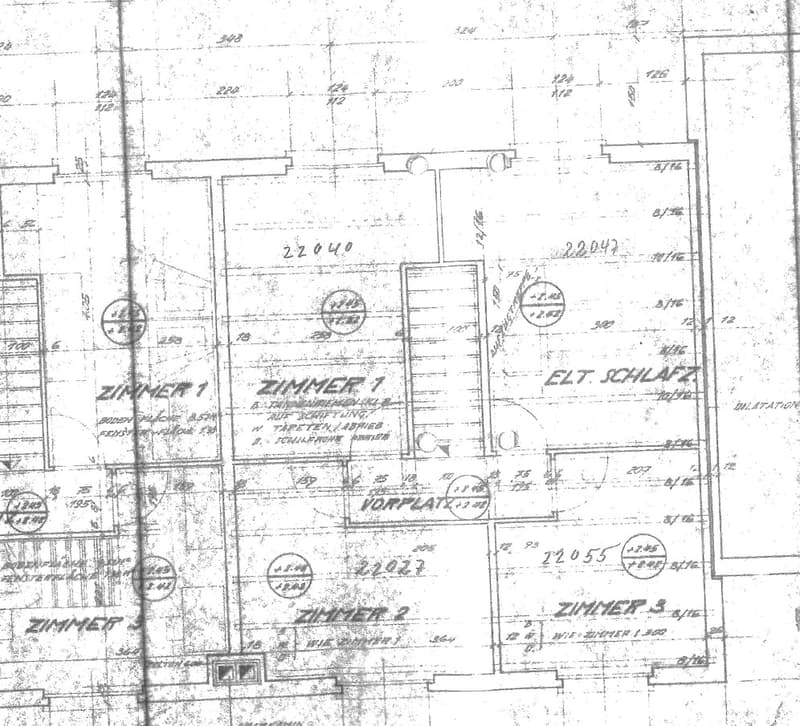 Floor plan showing multiple rooms labeled in German, including Zimmer 1, Zimmer 2, Zimmer 3, and a separate sleeping area (Elt. Schlafz). Dimensions and measurements are indicated throughout.
